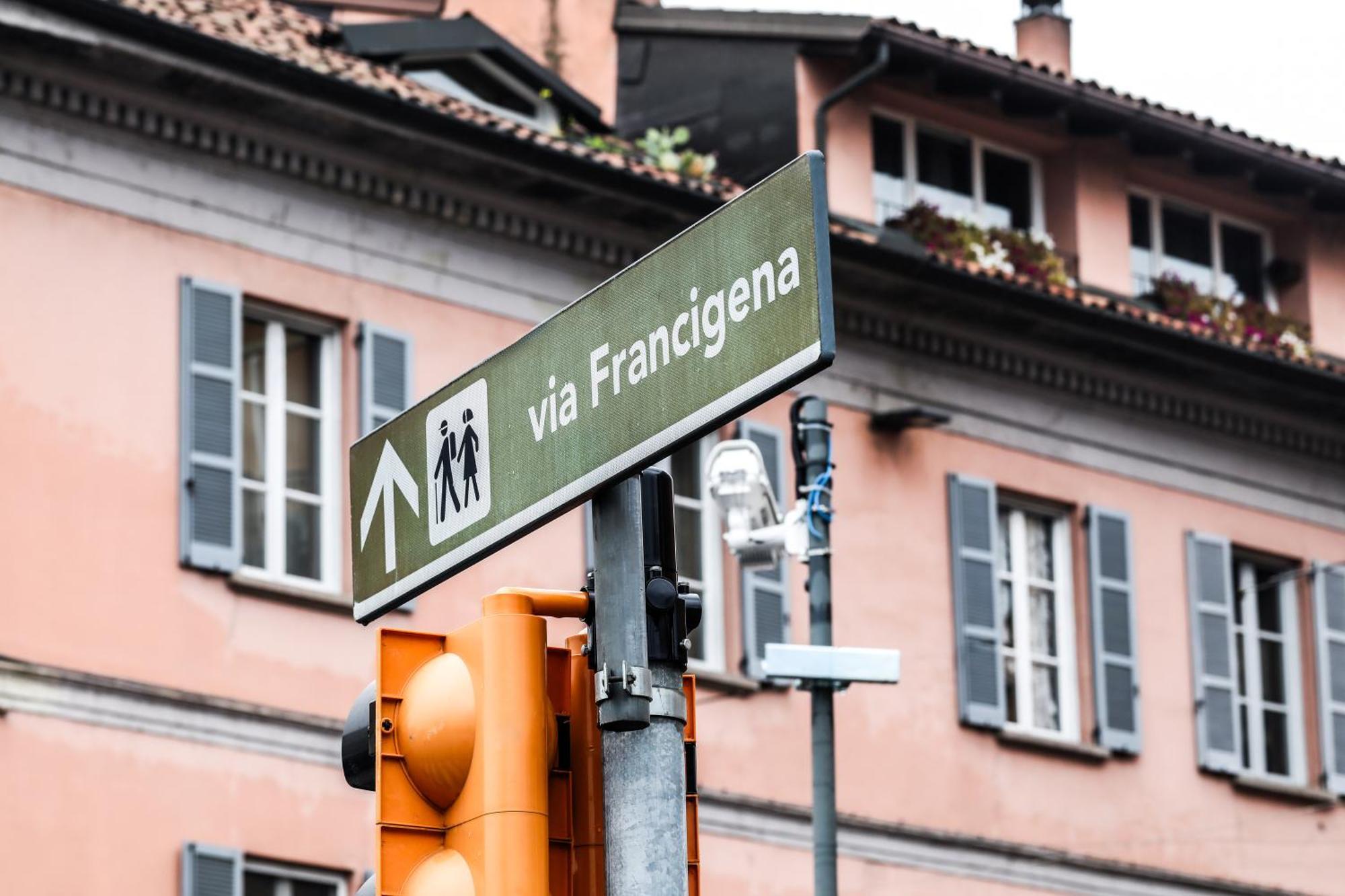 Angolo Al Ponte Micro Appartamento In Pieno Centro Pavia Exteriör bild